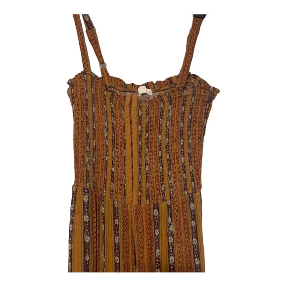 Tan patterned jumpsuit - Picture 3 of 5